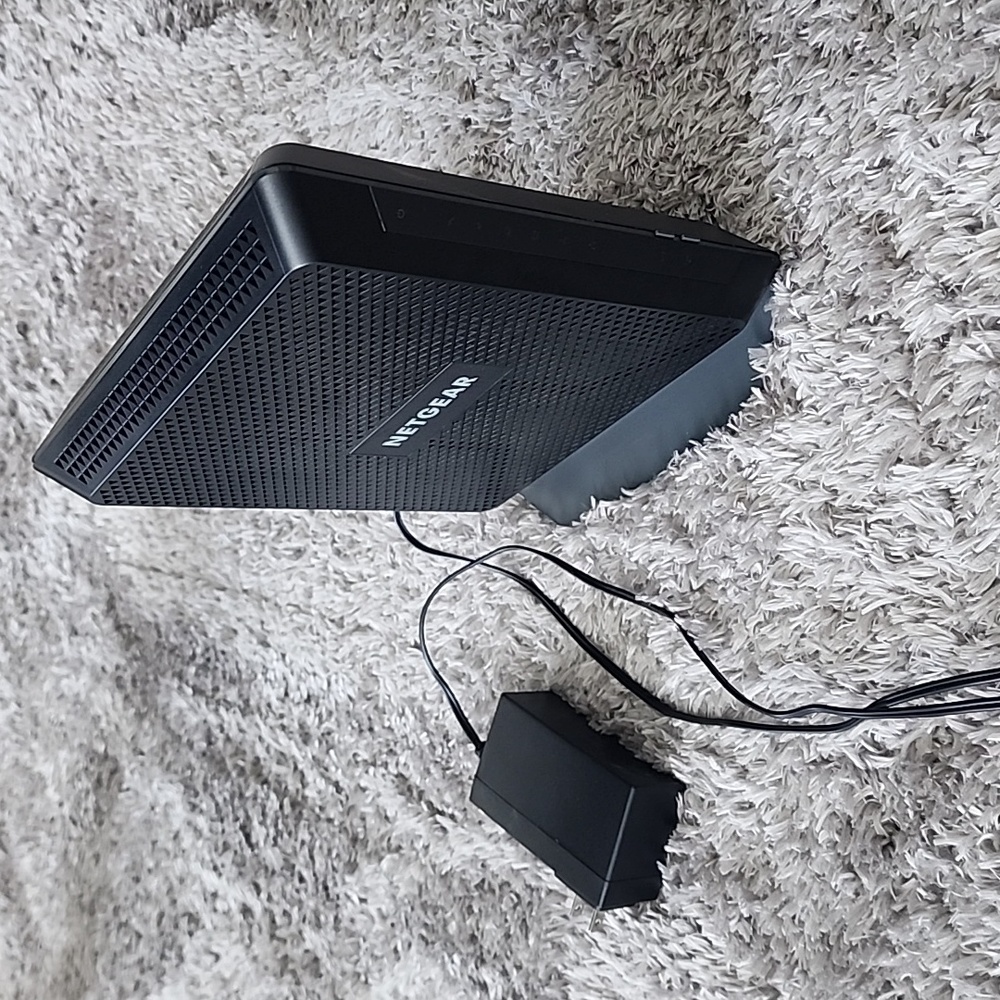 Cable modem router